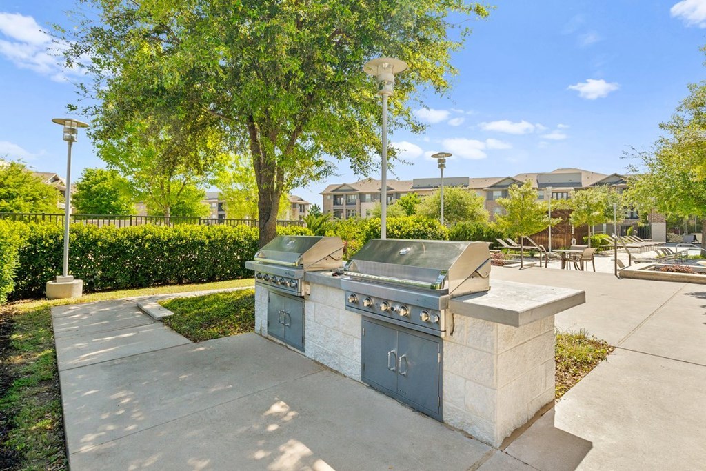 BBQ at Ovation at Lewisville Apartment Homes, Lewisville, 75067