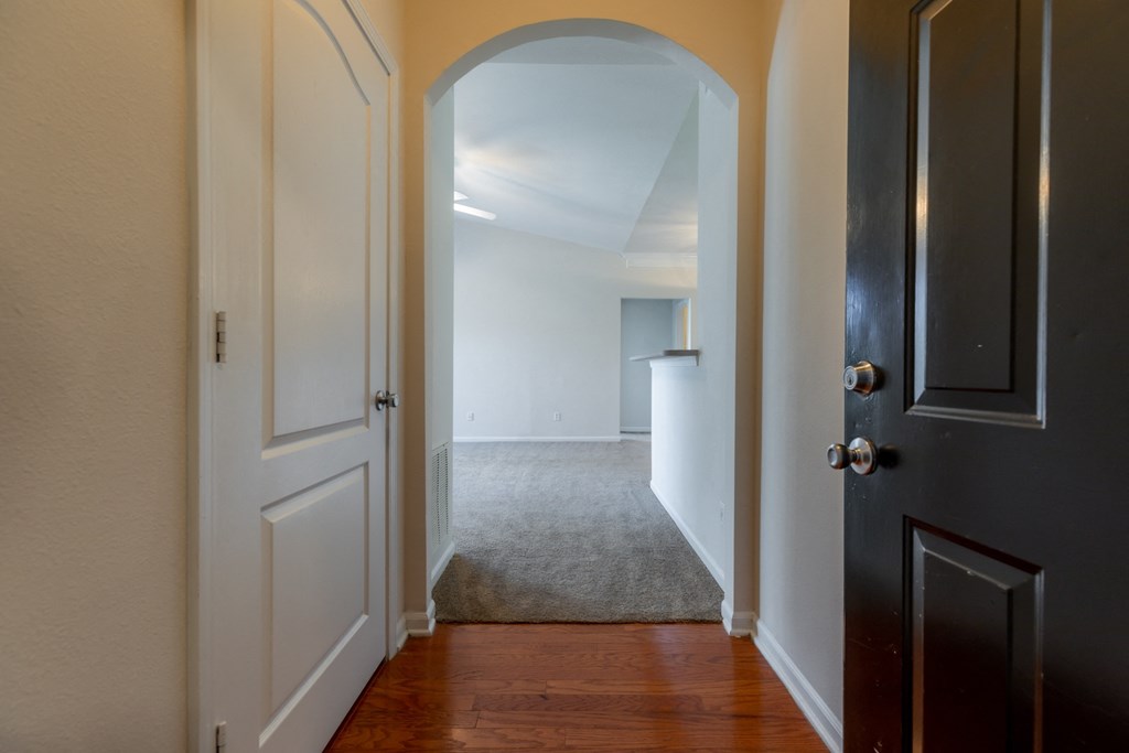 hallway at Wynnewood Farms Apartments, Kansas