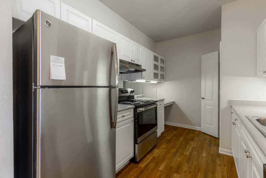 Kitchen appliances1 at Wynnewood Farms Apartments, Kansas