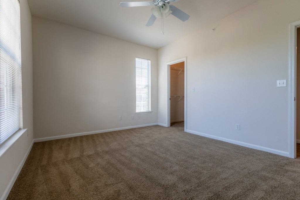 Wooden flooring at Wynnewood Farms Apartments, Overland Park, KS