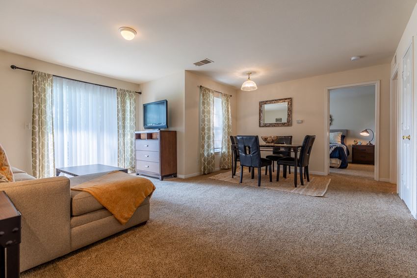 Stonebriar Woods Apartments, 12401 W. 120th St, Overland Park, Ks 