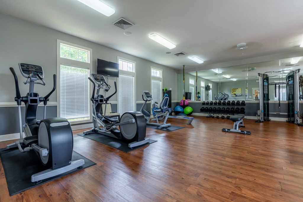 Fitness center1 at Stonebriar Woods Apartments, Overland Park, 66213