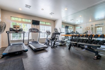 11621 W. 118th Terrace 1-3 Beds Apartment for Rent - Photo Gallery 6