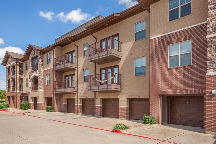 Cypress At Lewisville Apartment Homes, 2436 S. Valley Parkway