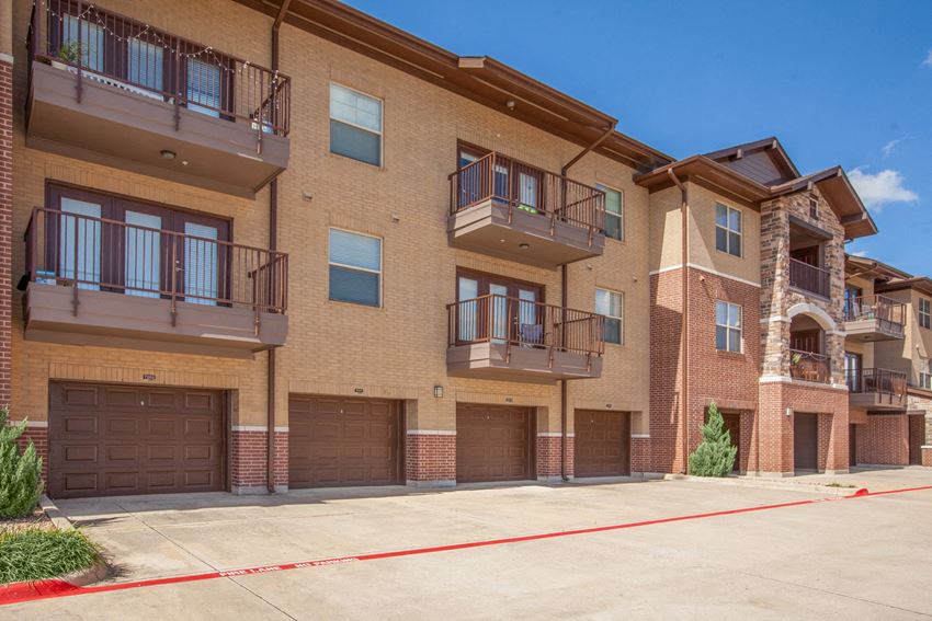 Cypress At Lewisville Apartment Homes, 2436 S. Valley Parkway