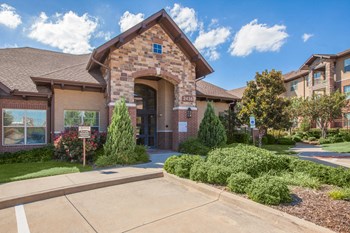 2436 S. Valley Parkway 1-3 Beds Apartment for Rent - Photo Gallery 4