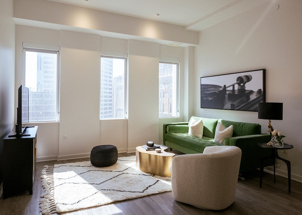 living at Sky On Main Apartments, Missouri City, MO