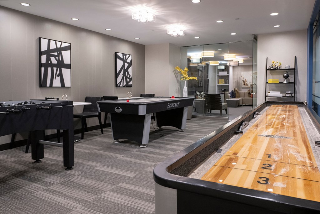 game room at Sky On Main Apartments, Missouri City 64105