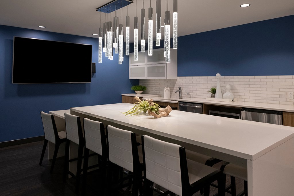 Enjoy the Entertaining Space in the Sky Lounge gathering room at Sky on Main in MO, 64105