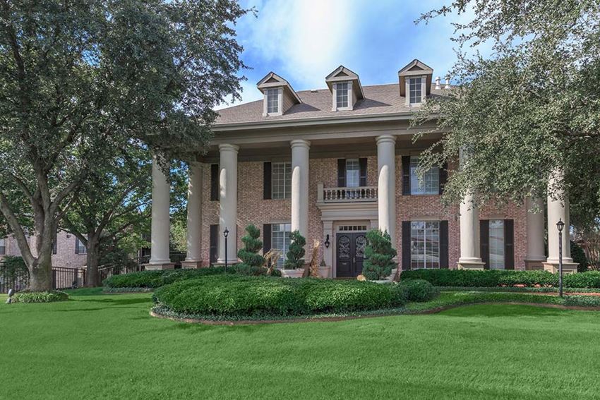 The Clairborne Apartment Homes, 2355 Highway 360 N., Grand Prairie, TX RentCafe