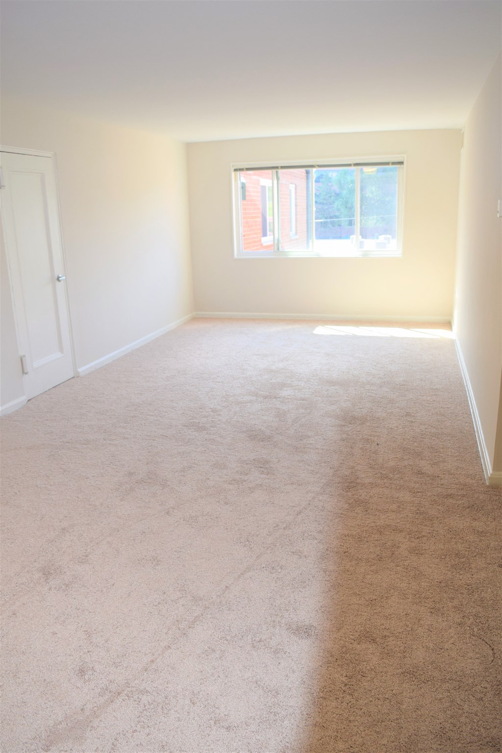 Image of a Carpeted Living Room at Colonial Village West | Arlington Apartments | Affordable Apartments