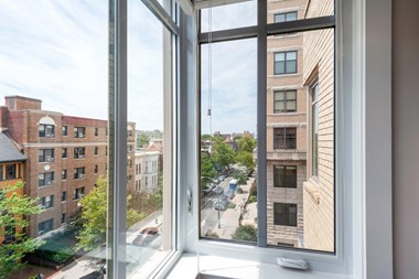 1600 16Th Street, NW Studio-1 Bed Apartment for Rent - Photo Gallery 3
