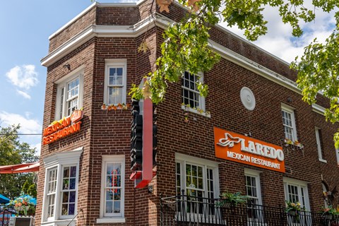 the building in which the hotel is located