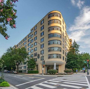 4500 Connecticut Ave. NW 3 Beds Apartment for Rent - Photo Gallery 1