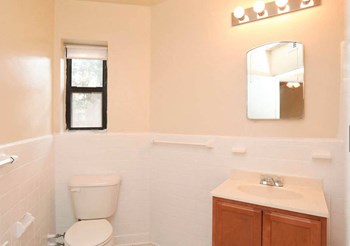 3900 Hamilton Street Studio-2 Beds Apartment for Rent - Photo Gallery 4