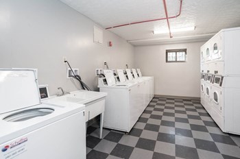 620 Sheridan Street Studio-2 Beds Apartment for Rent - Photo Gallery 4