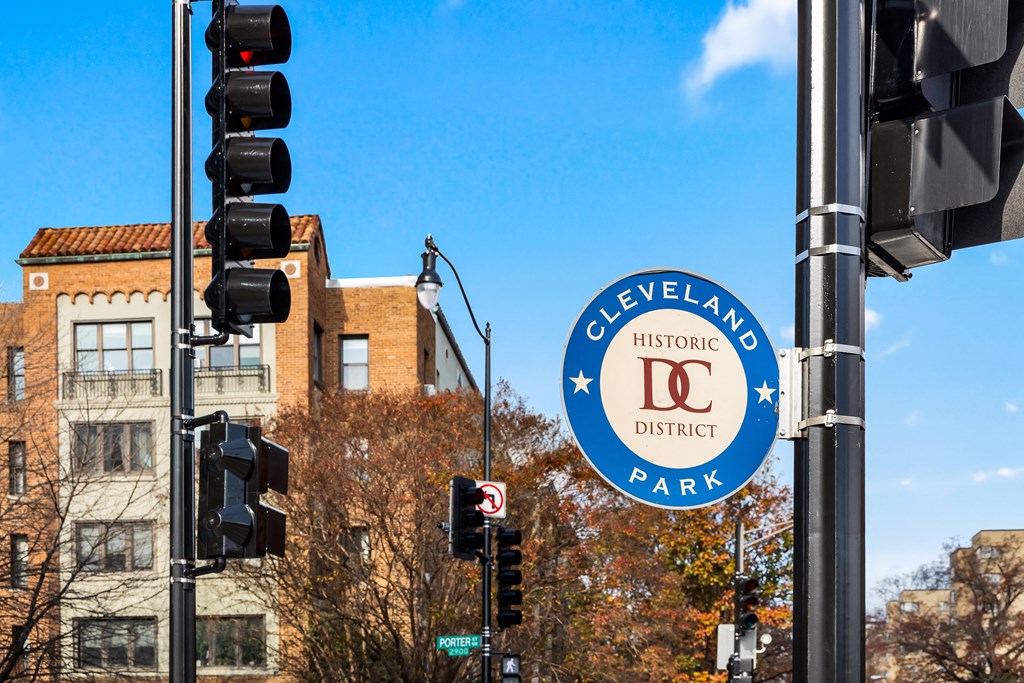 a city street with a sign for georgetown historic district park