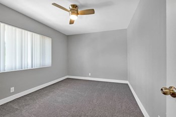4117 W. 129th St. Studio-2 Beds Apartment for Rent - Photo Gallery 4