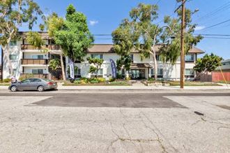 bldg - Photo Gallery