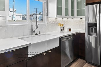 222 3rd St. Studio-2 Beds Apartment for Rent - Photo Gallery 30