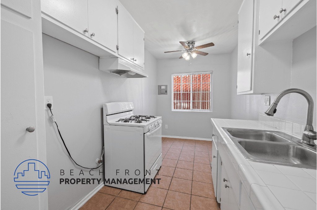2135 Santa Fe Ave. Rentals - Long Beach