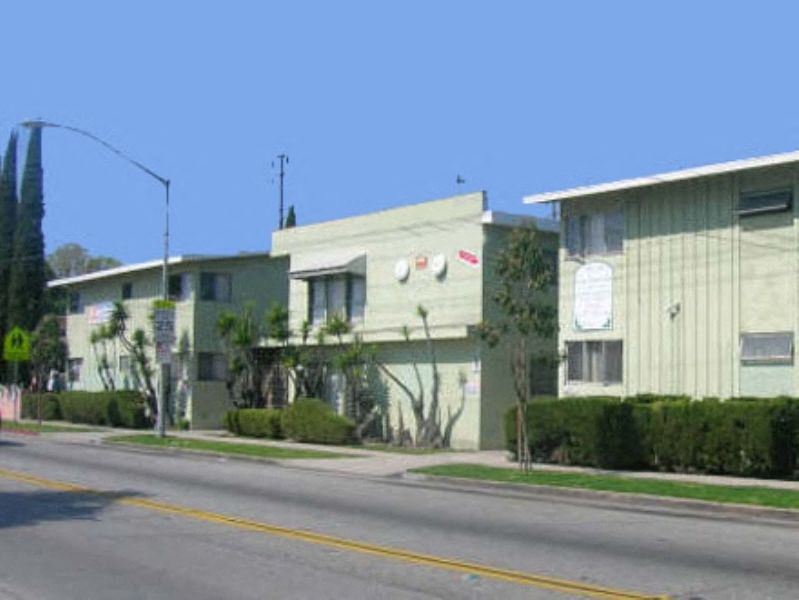 3247 Santa Ana St. 1-2 Beds Apartment for Rent - Photo Gallery