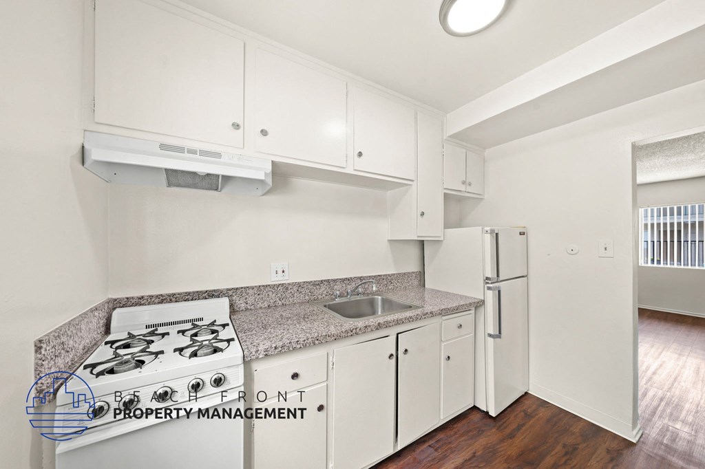 13444-13460 Prairie Ave.