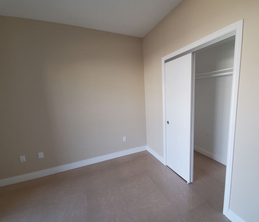 Great Closet Space
