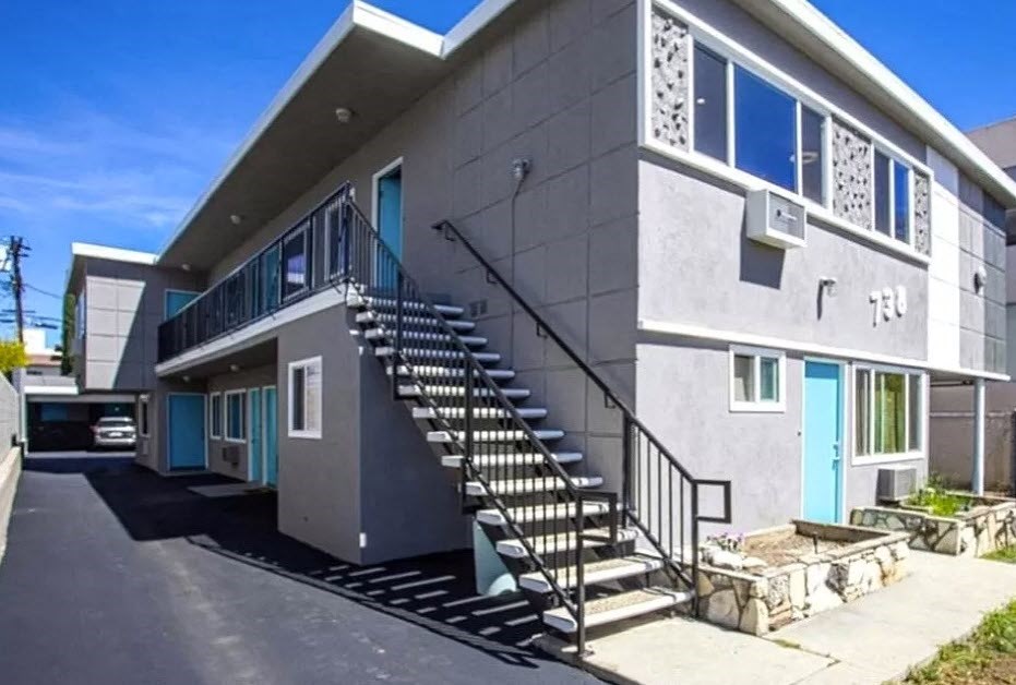 the building in which the apartment is located