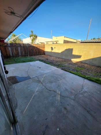 1100-1114 E. 3rd Ave. 2 Beds Apartment for Rent - Photo Gallery 28