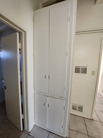 1100-1114 E. 3rd Ave. 2 Beds Apartment for Rent - Photo Gallery 20