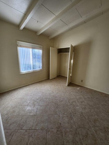1100-1114 E. 3rd Ave. 2 Beds Apartment for Rent - Photo Gallery 10