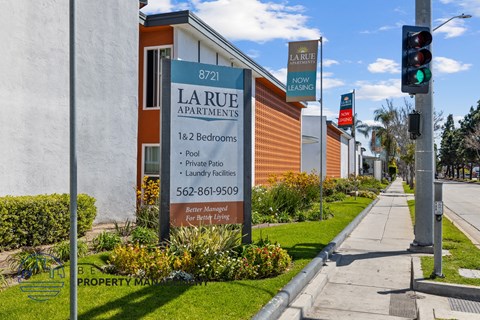 La Rue Apartments