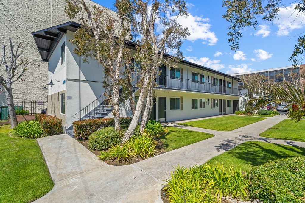 the building in which the apartment is located