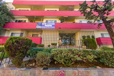 the building in which the hotel is located