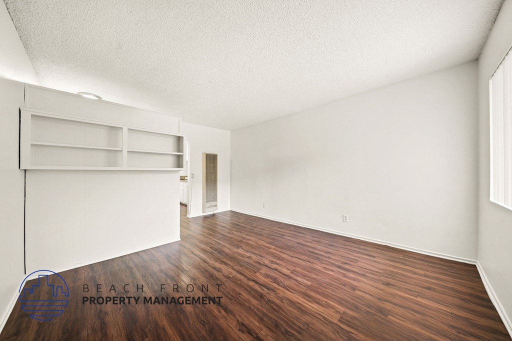 13444-13460 Prairie Ave.