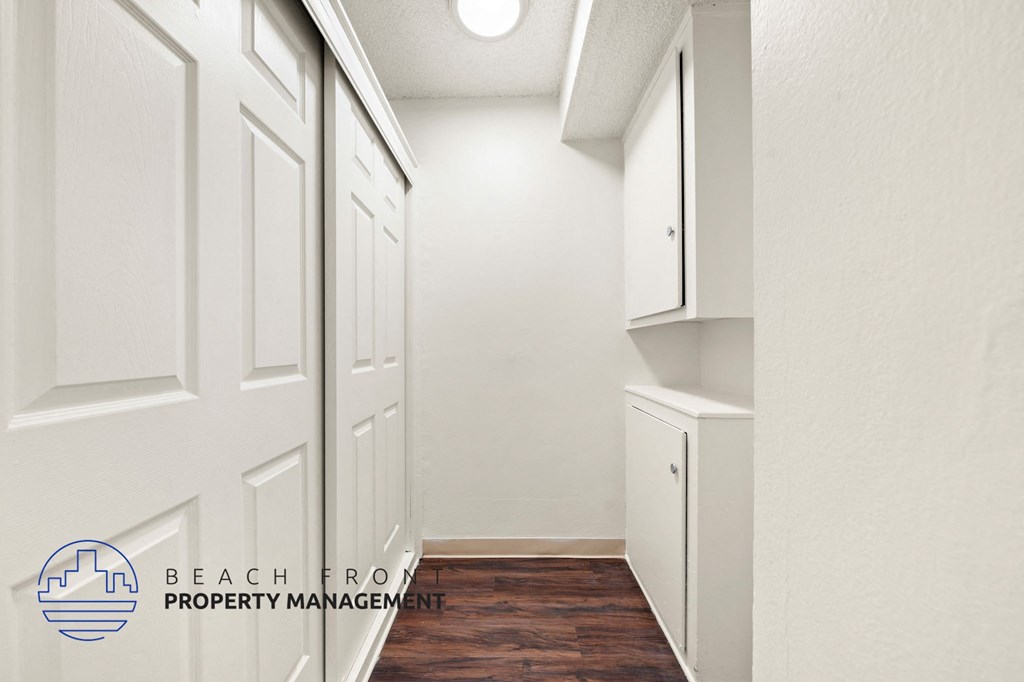 13444-13460 Prairie Ave.