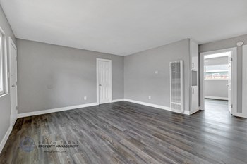 23330 Arlington Ave. 2-3 Beds Apartment, Townhouse for Rent - Photo Gallery 2