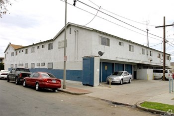 1495 N. Peterson Ave. 1-3 Beds Apartment for Rent