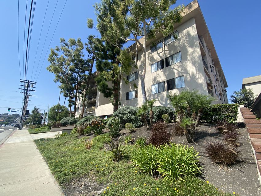 Building view - Photo Gallery