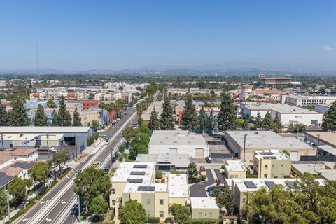 812 E. Santa Ana Boulevard 2 Beds Apartment for Rent