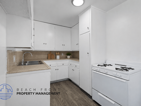 745 Venice Way Studio-3 Beds Apartment for Rent