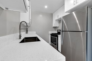 318 E. Hazel St. 1-3 Beds Apartment, Home for Rent - Photo Gallery 5