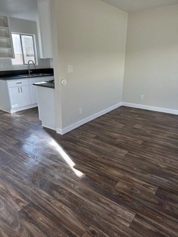 8127 Stewart & Grey Rd. Studio-3 Beds Apartment for Rent - Photo Gallery 6