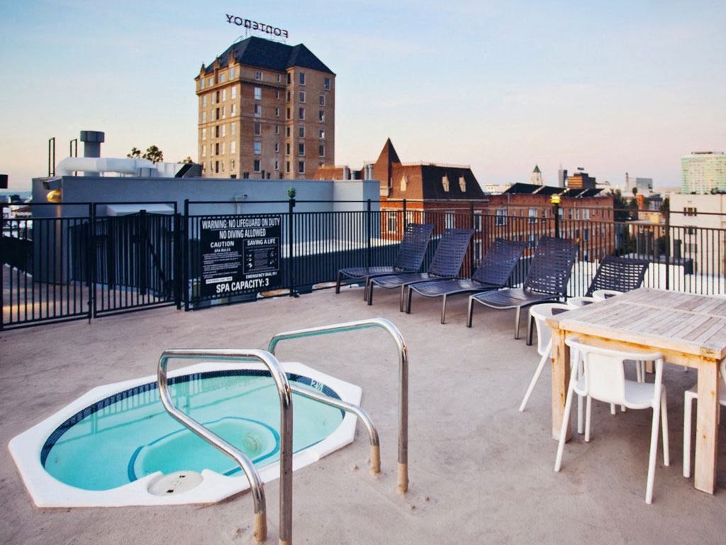 the pool on the roof of the building