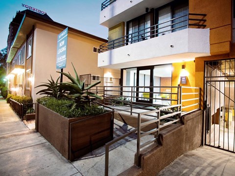 the building in which the hotel is located