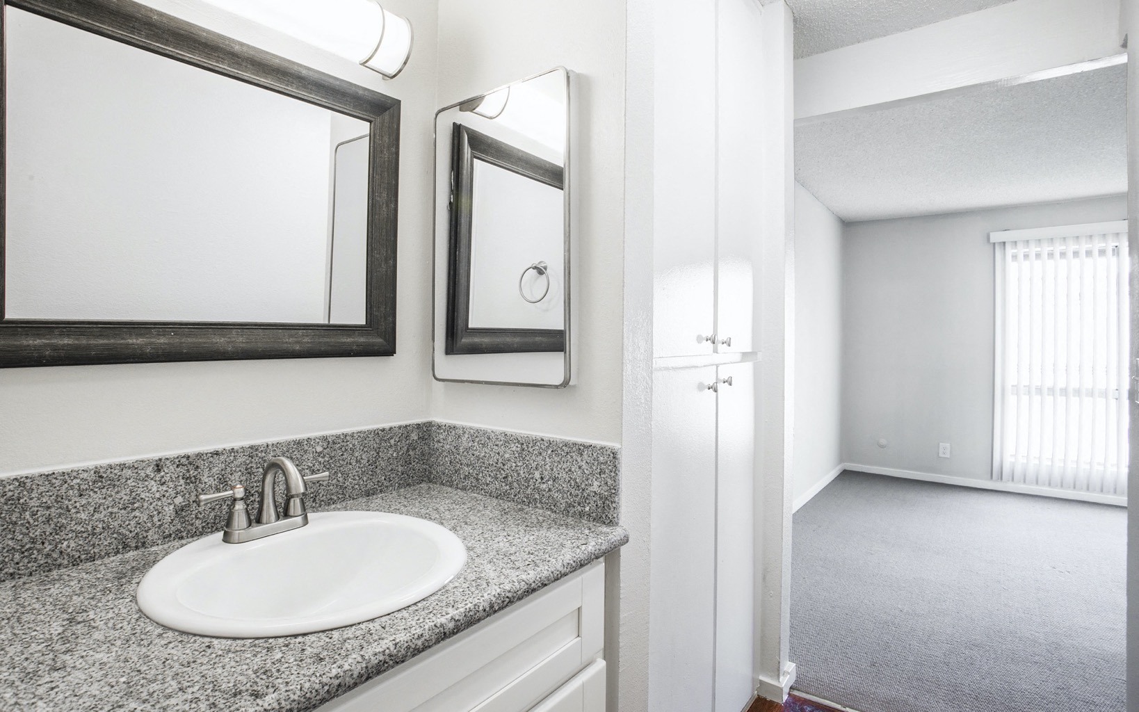 The Allure Apartments 21315 Roscoe Blvd Canoga Park Ca Rentcafe