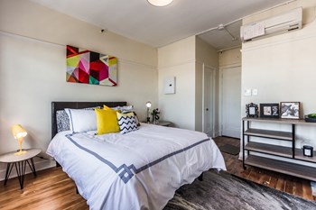 Glendale Flats bedroom