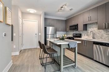 6125 Roswell Rd 1-3 Beds Apartment for Rent - Photo Gallery 6