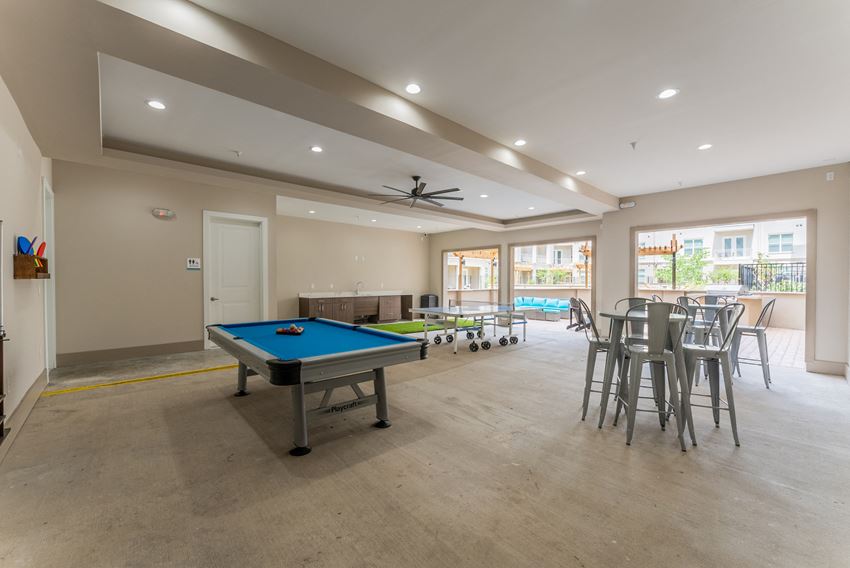 The Residences At 3000 Bardin